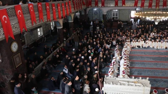 İzzetpaşa Camii'nde hafızlık icazet merasimi yapıldı