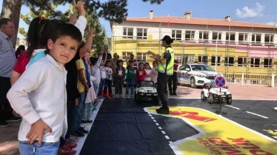 Jandarma, çocuklarla bir araya geldi