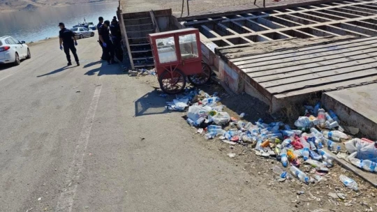 Jandarmadan çevre temizliği