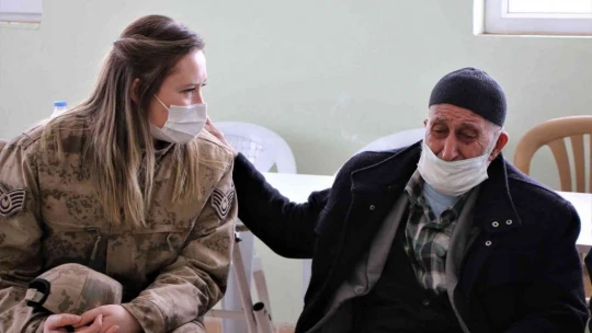 Jandarmayla yaşadığı 'bayram harçlığı' diyaloğuyla gönüllere taht kurmuştu, acı haberi geldi