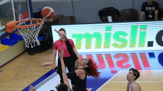 Kadınlar Basketbol Süper Ligi: Elazığ İl Özel İdare: 46 - Fenerbahçe: 105