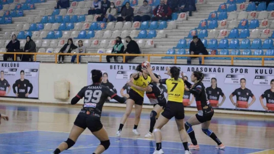 Kadınlar Hentbol 1. Ligi A Grubu: Adasokağı Spor Kulübü: 19 - Elazığ Sosyal Yardımlaşma: 20