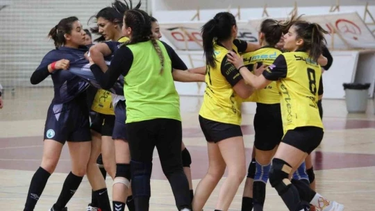 Kadınlar Hentbol 1. Ligi: Sivas Belediyespor: 27 - Elazığ Sosyal Yardımlaşma Spor Kulübü: 22