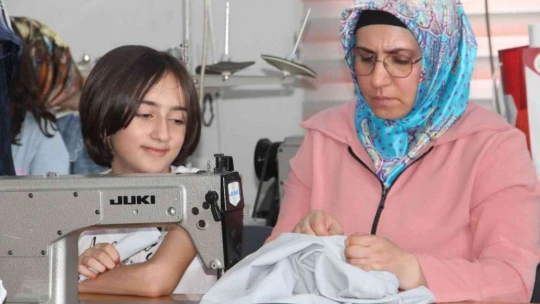 Kadınlar iş sahibi olmak için kurslarda ter döküyor