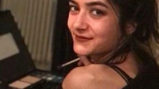 Kalbi durup bitkisel hayata giren genç kız kök hücre nakli ile hayata tutundu