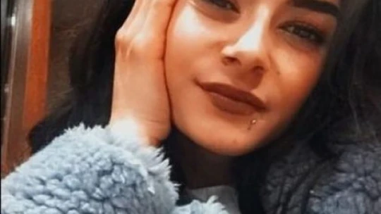 Kalbi durup bitkisel hayata giren genç kız kök hücre nakli ile hayata tutundu