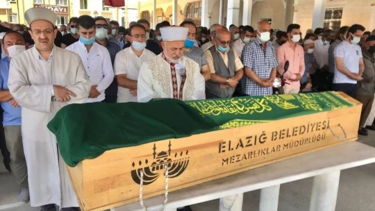 Kalbine Yenik Düşen Doktor Son Yolculuğuna Uğurlandı