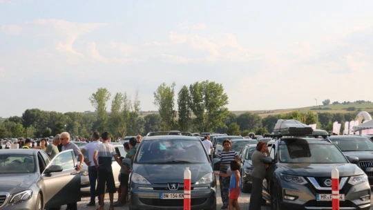 Kapıkule Sınır Kapısı'nda gurbetçi yoğunluğu sürüyor