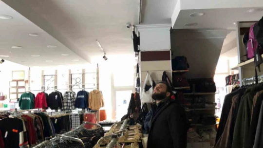 Karakoçan'da ağır hasarlı bina sayısı 40'a yükseldi