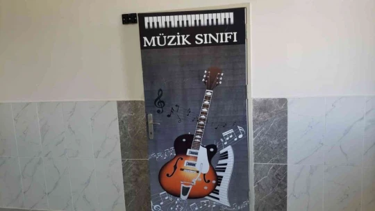 Karakoçan'da müzik sınıfı açıldı