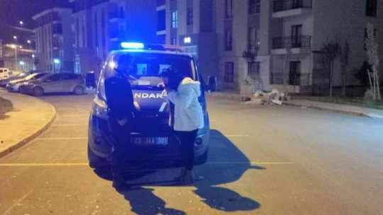 Kavga ihbarına giden jandarmaya pastalı kutlama