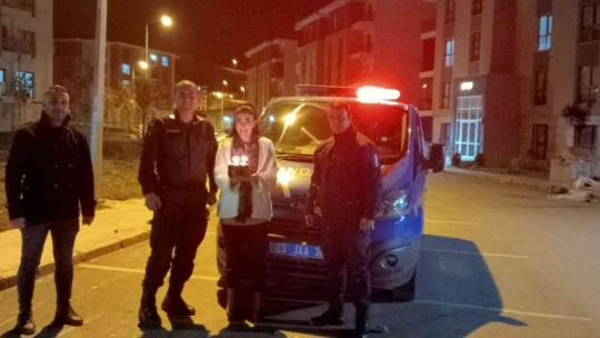 Kavga ihbarına giden jandarmaya pastalı kutlama