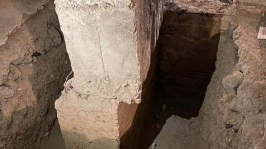 Kayık kolonu gören rektörden tepki
