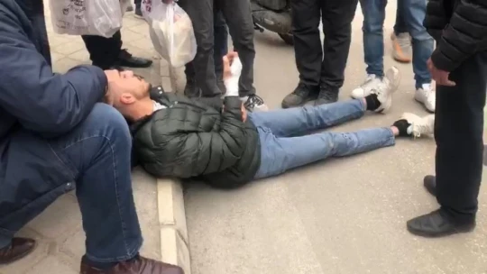 Kaza yapan motosiklet sürücüsü, 'sınava girecektim' diye hüngür hüngür ağladı