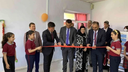 Keban'da 4006-TÜBİTAK Bilim Fuarı