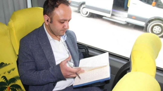 Minibüse binmeden yazamıyor 'Atla Gel Şaban' filmi Elazığ'da gerçek oldu
