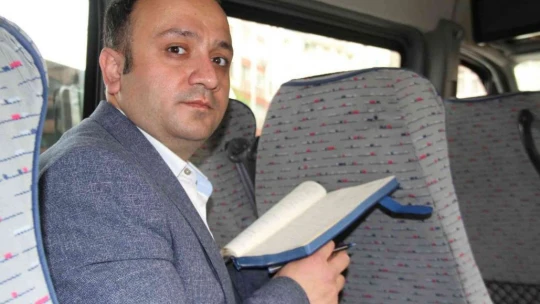 Minibüse binmeden yazamıyor 'Atla Gel Şaban' filmi Elazığ'da gerçek oldu