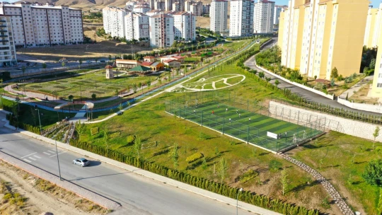 Kent Köy'e Vatandaşlardam Yoğun İlgi
