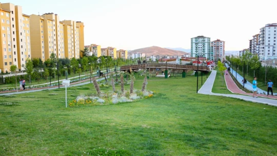 Kent Köy'e Vatandaşlardam Yoğun İlgi