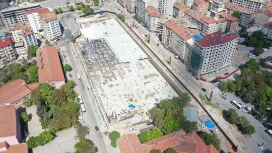 Kent Meydanı ve Yer Altı Otoparkı Projesinde sona doğru