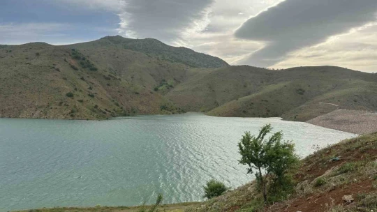 Kuraklığın vurduğu baraj yağışlarla birlikte yeniden canlandı