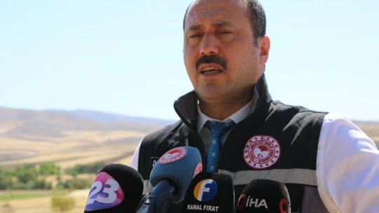 Kurutmalık domateslerle ay yıldızlı Türkiye haritası oluşturuldu
