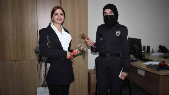Medical Park Elazığ Hastanesi kadınları unutmadı