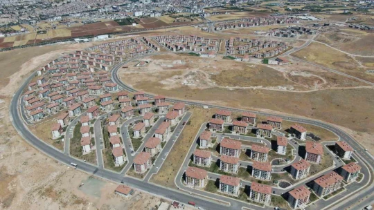 Meryem Dağı, yapılan 12 bin TOKİ konutu ile adeta bir şehir oldu