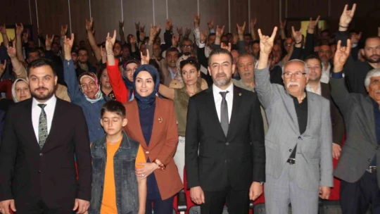 MHP Elazığ Milletvekili Işıkver, mazbatasını aldı