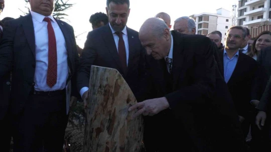 MHP Lideri Devlet Bahçeli, adının verildiği hatıra ormanına fidan dikti