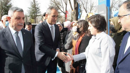 Milli Eğitim Bakanı Özer'in Elazığ ziyareti