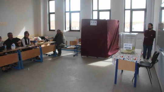 Muhtarlık seçimleri cumhurbaşkanlığı seçimlerini aratmadı