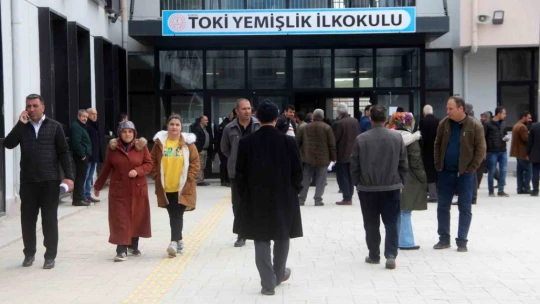 Muhtarlık seçimleri cumhurbaşkanlığı seçimlerini aratmadı