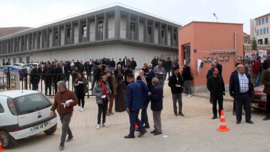 Muhtarlık seçimleri cumhurbaşkanlığı seçimlerini aratmadı