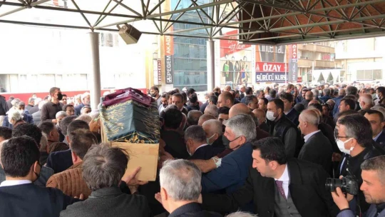 Elazığspor Eski Kalecisi Münir Yılmaz son yolculuğuna uğurlandı