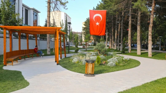Fırat Üniversitesi'nde Online Mezunuyet