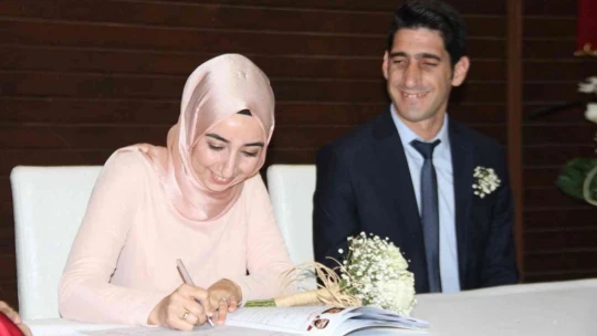 Nikah dairelerinde 22.02.2022 yoğunluğu