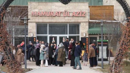 Nikah dairelerinde 22.02.2022 yoğunluğu