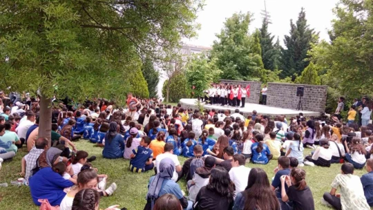 Öğrenciler LGS stresini Elazığ Hipodromunda attı