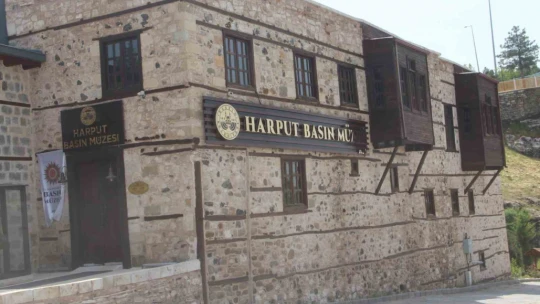 Öğrenciler müzede tarih dersi gördü