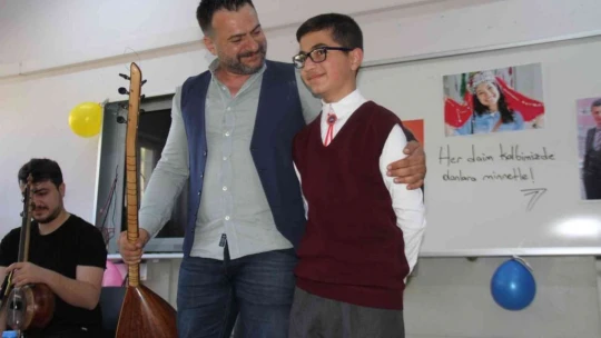 Öğrencinin öğretmene bıraktığı not hayalini gerçeğe dönüştürdü