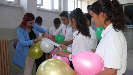 Öğrencinin öğretmene bıraktığı not hayalini gerçeğe dönüştürdü