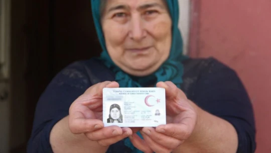 Ölmediklerini ispat ettiler, yeni kimliklerine kavuştular