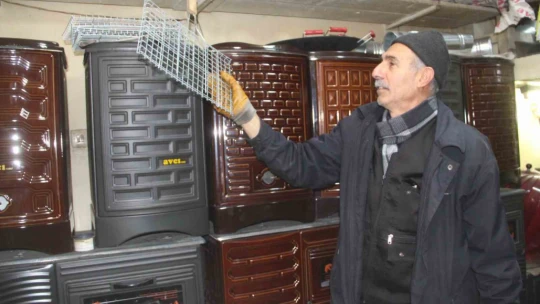 Önceleri taleplere yetişemezdi, şimdi mesleğinin son temsilci oldu