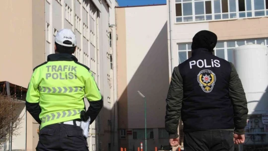 Polis ekipleri, hırsızların dadandığı o yerde kuş uçurtmuyor