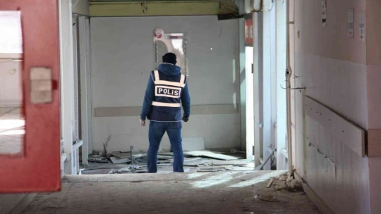 Polis ekipleri, hırsızların dadandığı o yerde kuş uçurtmuyor