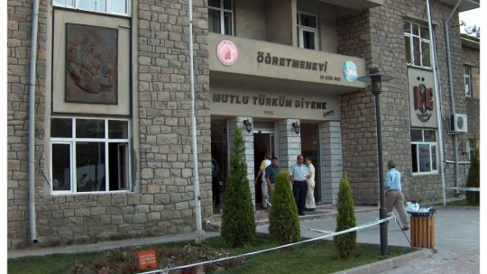 Yeni Bir Ufuksuzluk mu ?