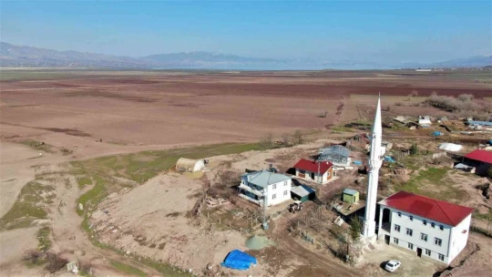 Risk alarak baraj sahasını eken çiftçileri 'Yağış' endişesi sardı