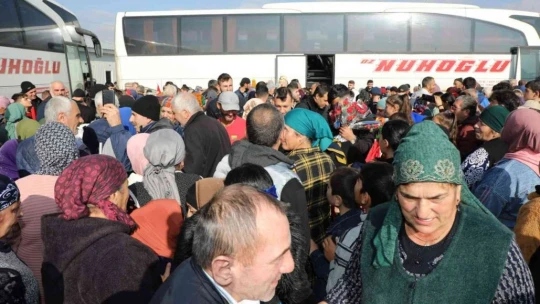 Rusya sınırından tahliye edilen ve 4 çocuğuna kavuşan Ahıska Türkü anne: 'Erdoğan babamdan Allah razı olsun'