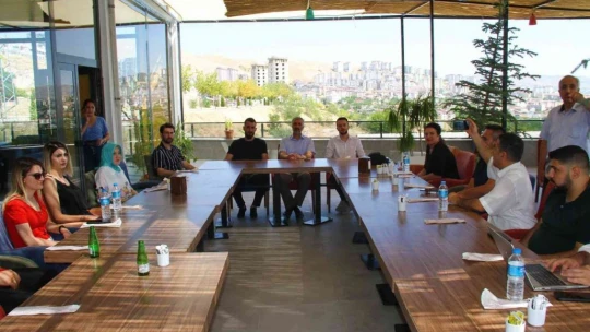 Sağlık Sen Üniversite Şubesi gazetecilerle bir araya geldi